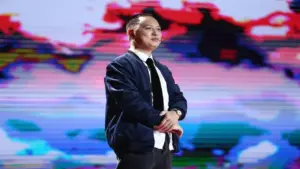 Nhạc sĩ Nguyễn Hải Phong về làm sếp công ty con của Yeah1