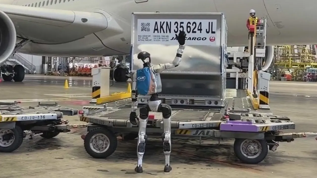Nhật Bản sắp dùng robot để bốc xếp hành lý sân bay