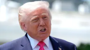 Ông Trump: Mỹ cấm Israel ném bom Lebanon