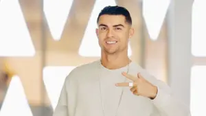 Phong cách đi tập của siêu sao Ronaldo