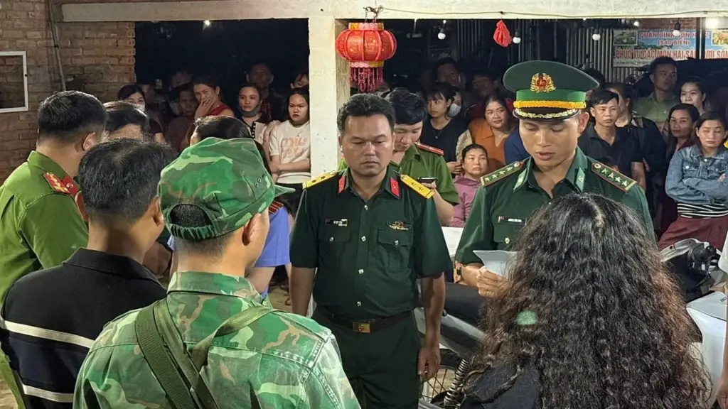 Quán ăn bên bờ biển có 377 kg nghi thuốc nổ