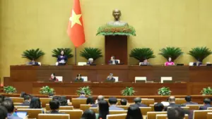 Quốc hội chốt bỏ ngưỡng chịu thuế 500 triệu đồng với hộ kinh doanh