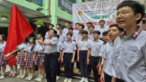 Sân trường TP.HCM rộn ràng với hội thi hát Quốc ca, Đội ca