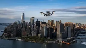 Taxi bay điện lần đầu cất cánh tại New York