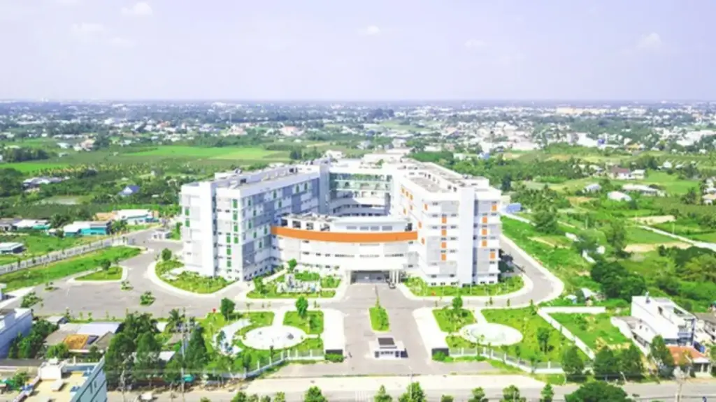 Thông tuyến bảo hiểm y tế tại Bệnh viện đa khoa Quốc tế Tân An: Thêm lựa chọn điều trị cho người dân