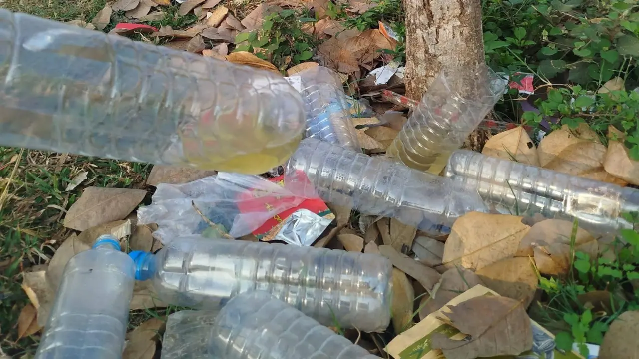 Thứ nước đến từ Lào khiến công an phải cảnh báo không sử dụng