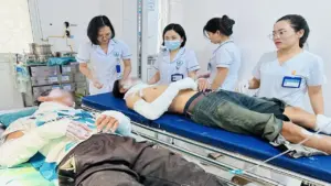 Thui thịt chó, 2 người đàn ông bị bỏng khí gas