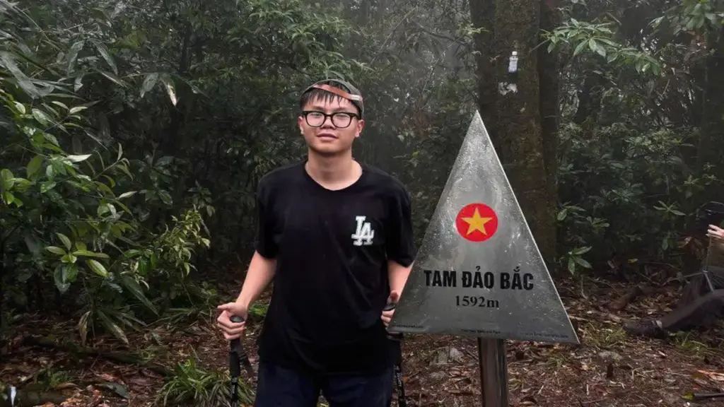 Tìm thấy nam sinh viên mất tích khi leo núi Tam Đảo