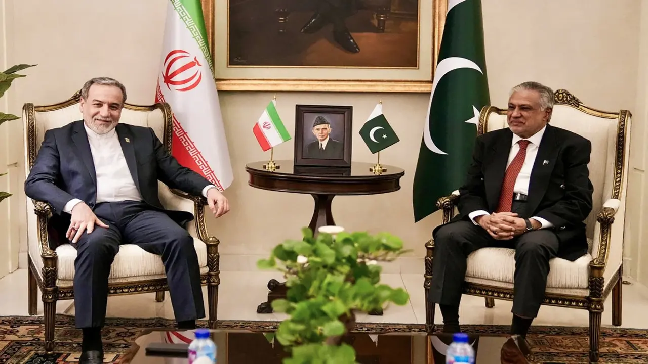 Trung Đông tối 26-4: Ngoại trưởng Iran trở lại Islamabad, 2 cựu thủ tướng thách thức ông Netanyahu