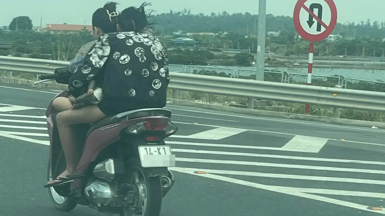 Truy tìm cô gái đi xe máy ngược chiều ở làn 100km/h trên cao tốc