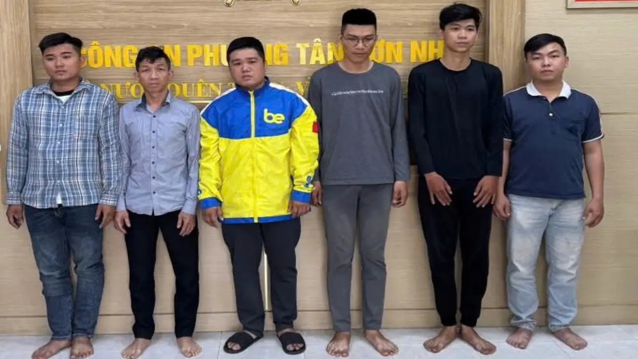 Từ mâu thuẫn trên Facebook, 8 người ở TP.HCM bị khởi tố