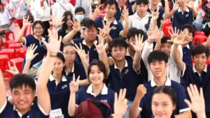 Tuyển sinh ĐH 2026: Nên chọn ngành hay trường yêu thích?