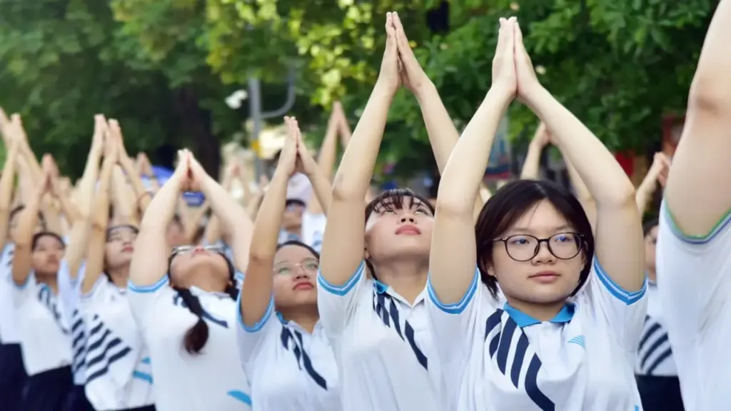 'Vì một Việt Nam khỏe mạnh': Chặn bệnh từ sớm, chủ động nắm giữ tương lai