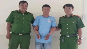 30 phút tóm kẻ cướp giật điện thoại ở TPHCM