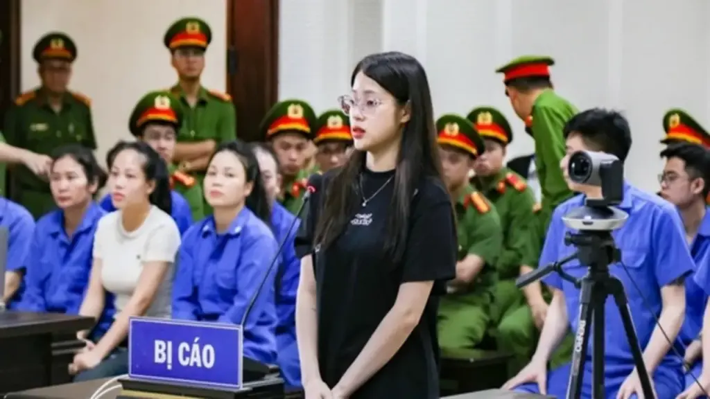 Bạn gái giúp Bùi Đình Khánh bỏ trốn như thế nào?