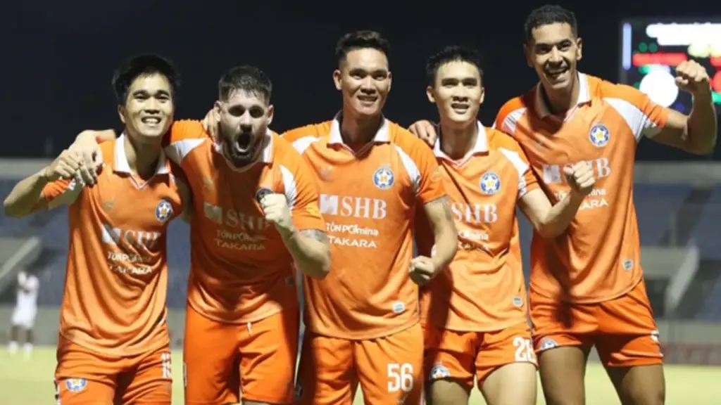 Bảng xếp hạng V-League: CLB Đà Nẵng thoát đáy, HAGL và Becamex TP.HCM cùng... lo