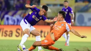 Bảng xếp hạng V-League mới nhất: Hà Nội chiếm lĩnh tốp 3, HAGL vẫn gần đáy nhưng…