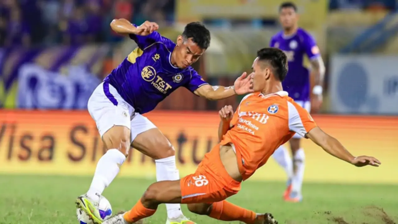Bảng xếp hạng V-League mới nhất: Hà Nội chiếm lĩnh tốp 3, HAGL vẫn gần đáy nhưng…