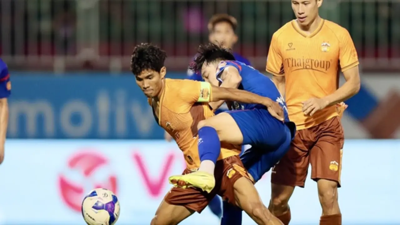Bảng xếp hạng V-League mới nhất: HAGL ‘đẩy’ Đà Nẵng xuống tận đáy, cuộc đua tốp cuối thật giả khó lường