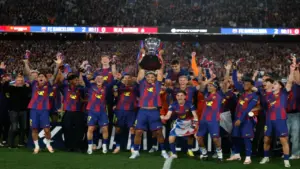 Barca hạ Real, vô địch La Liga sớm ba vòng
