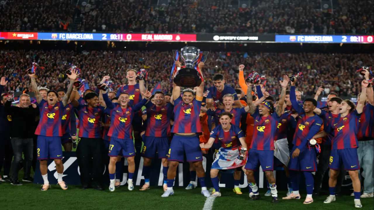 Barca hạ Real, vô địch La Liga sớm ba vòng