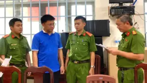 Bắt giám đốc công ty chứa hơn 400.000 sản phẩm nước yến, yến sào giả bán qua mạng