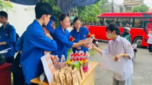 Biến những kỳ thi căng thẳng thành kỷ niệm ấm áp, đầy tình người
