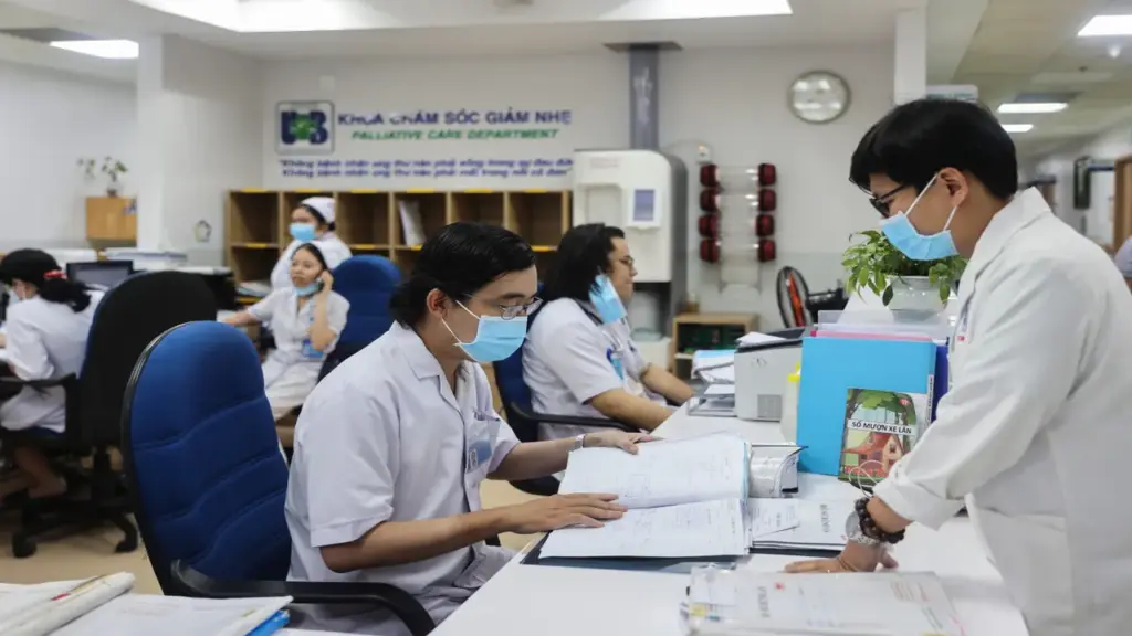 Bộ Y tế đề xuất 6 mức phụ cấp ưu đãi nghề cho nhân viên y tế