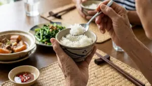Bớt 2 muỗng cơm mỗi bữa: Huyết áp, mỡ máu, đường huyết, cân nặng đều nhờ