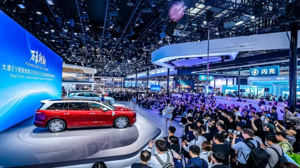 BYD dọa kiện nhiều tài khoản mạng xã hội