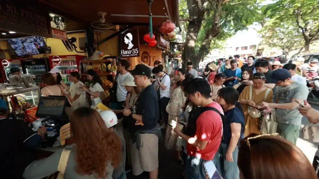 Cách nào chặn nạn 'chặt chém' mùa cao điểm du lịch
