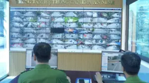Camera tại Hà Nội, trợ thủ đắc lực giành lại vỉa hè cho người đi bộ