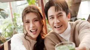 "Cặp vợ chồng kiểu mẫu của showbiz Việt": Hạnh phúc báo tin mừng sau 8 năm