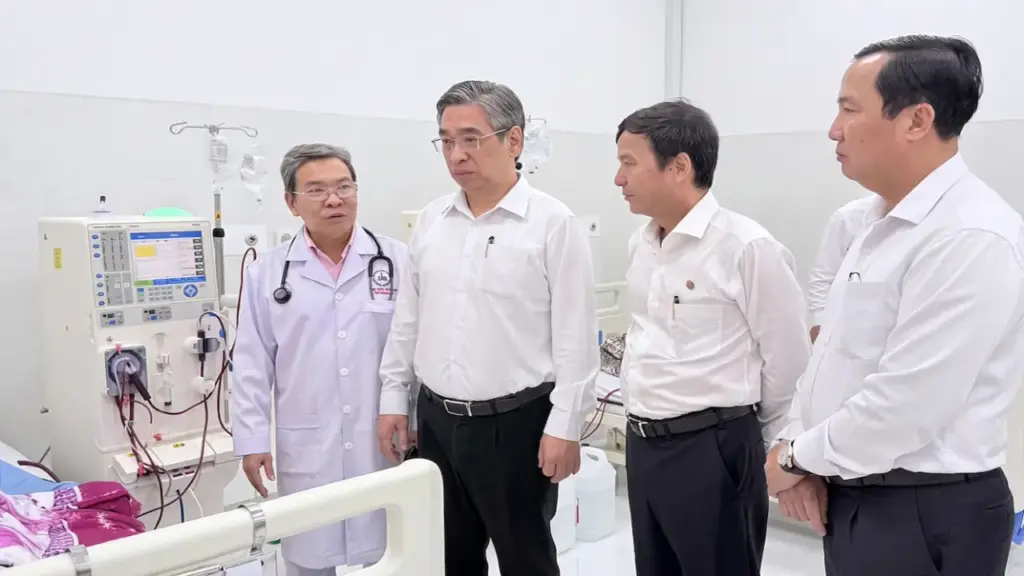 Chấm dứt 12 năm tha hương chạy thận