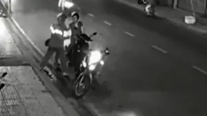 Chặn đường đánh tới tấp người yêu của bạn gái cũ