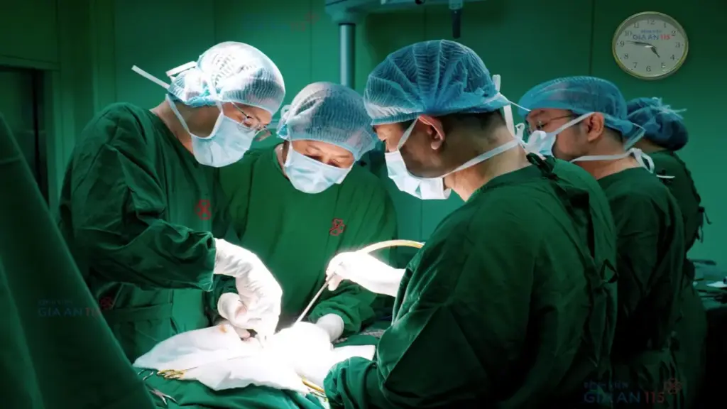 Chỉ sưng bìu, trẻ 13 tháng tuổi bất ngờ phát hiện u tinh hoàn ác tính