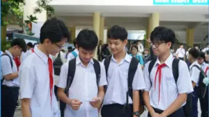 Chọn trường vì đồng phục "đẹp như trường quốc tế", nhiều học sinh lớp 9 khiến phụ huynh đau đầu