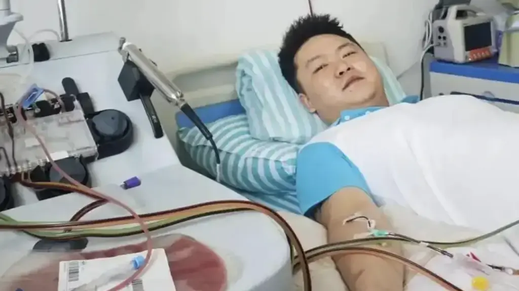 Chủ quán nhận 'bão đơn' sau 13 ngày đóng cửa cứu người