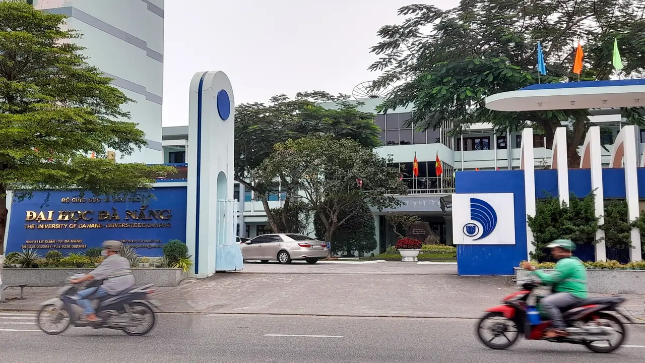Chủ tịch Đà Nẵng chia sẻ về thông tin “dời đô thị đại học”