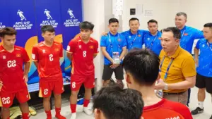 Chủ tịch VFF động viên U17 Việt Nam: 'Không có gì phải khóc'