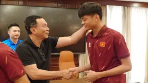 Chủ tịch VFF nhắn nhủ U17 Việt Nam trước 'cơn mưa lời khen' trên mạng xã hội