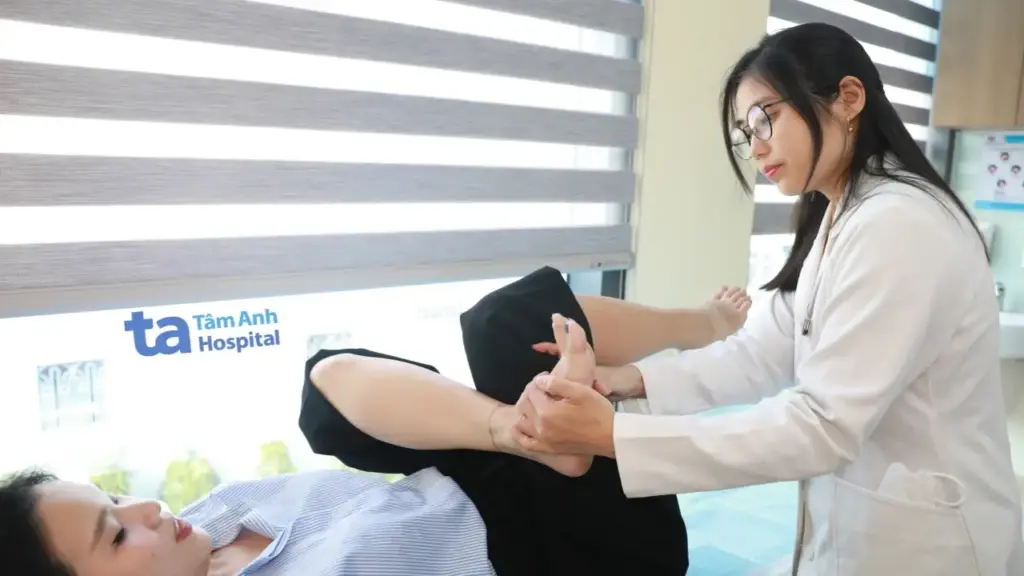 Chưa thay khớp có cần tập phục hồi chức năng không?
