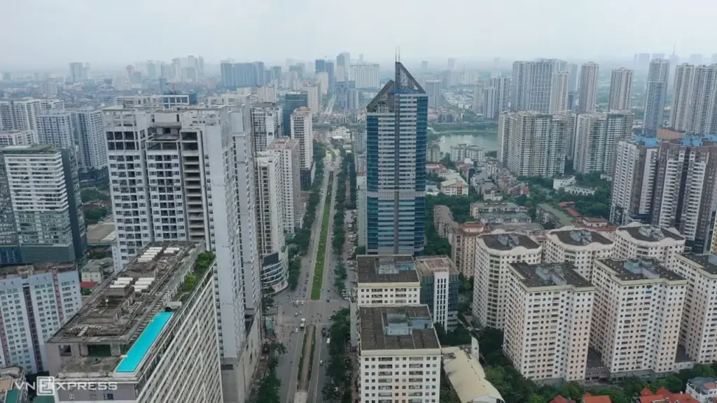 'Chung cư cao tầng ngột ngạt trong vùng lõi Hà Nội '