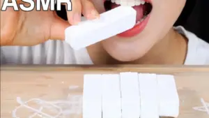 Cô gái trẻ nghiện ăn thứ khiến ai thấy cũng nổi da gà, sự thật phía sau gây sốc