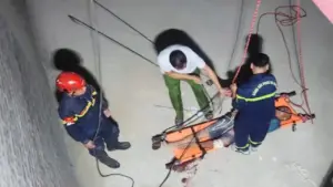 Cứu nạn du khách ngã xuống hầm sâu 4m