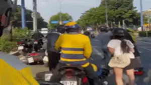 Đánh nhau náo loạn sau mâu thuẫn bấm còi xe xin vượt