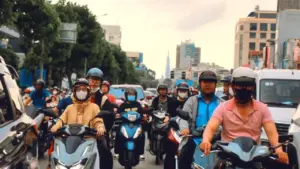 “Đảo chiều” dòng xe ở cửa ngõ sân bay: Đường Cộng Hòa giảm ùn ứ giờ tan tầm