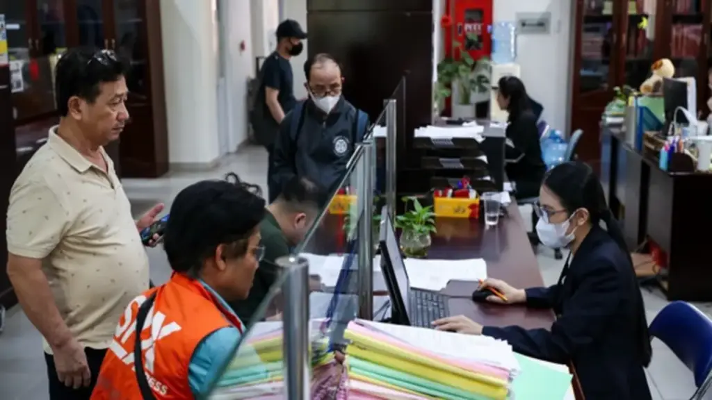 Đề xuất mới: Nợ thuế 1 triệu đồng trở lên có thể bị tạm hoãn xuất cảnh