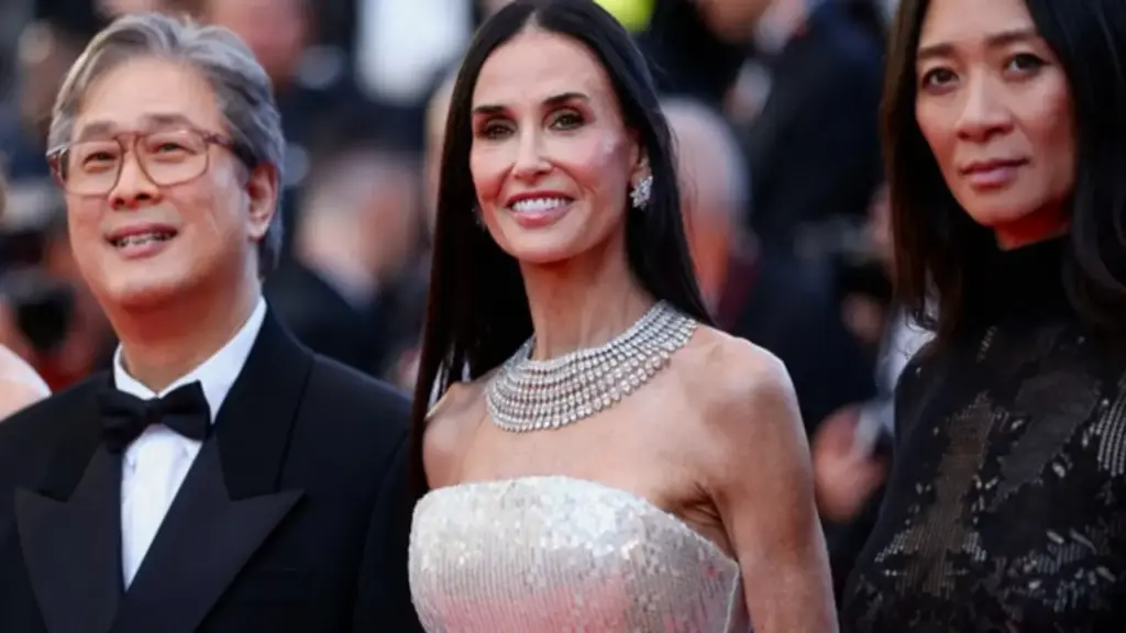 Demi Moore, Củng Lợi khoe sắc gợi cảm bên dàn sao dự khai mạc Cannes