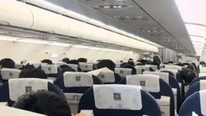 Đi du lịch nghỉ lễ, cô gái bay về Nội Bài bất ngờ hạ cánh ở Trung Quốc